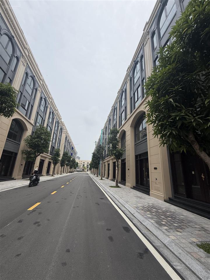 Liền kề thời đại 85m giá hời thị trường chỉ 22 tỷ bao phí vinhomes global gate cổ loa 0948 692 ***