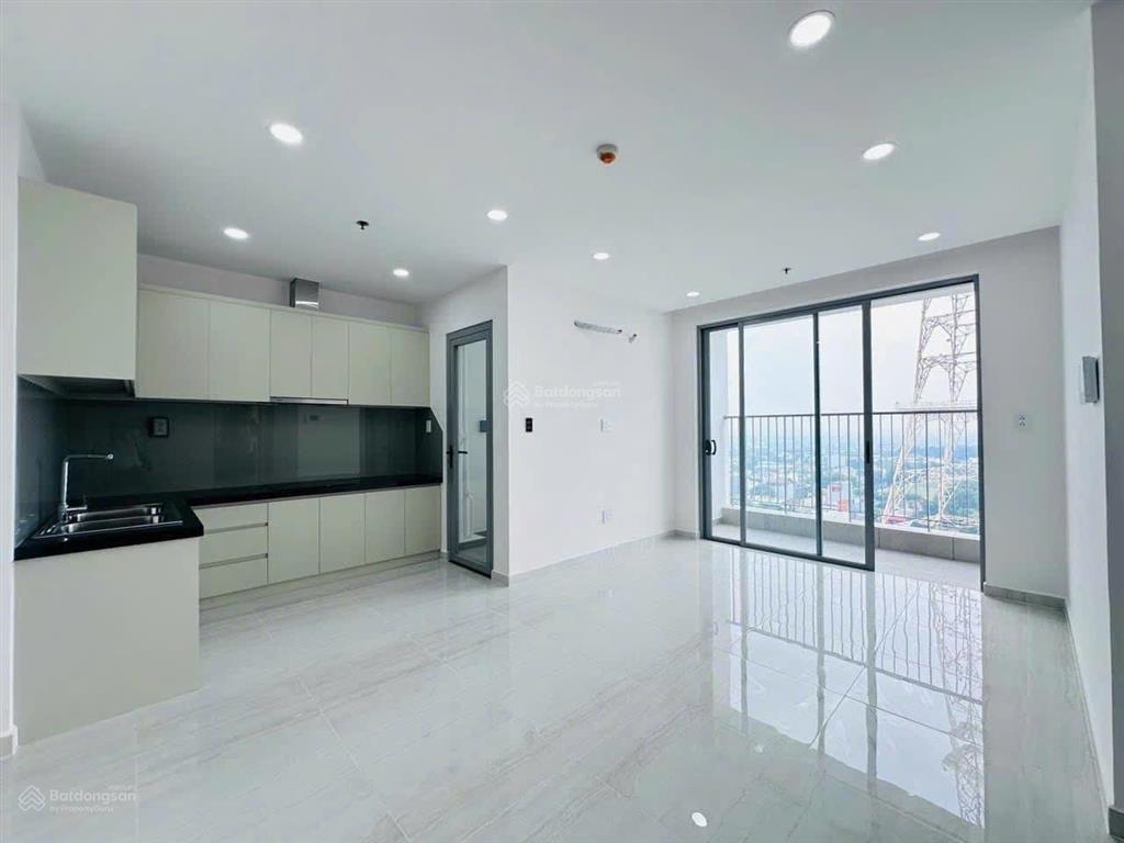 Cắt lỗ 300tr ngộp bank bán gấp căn 2pn 2wc 70m2 giá 2ty5 . bao hồ sơ vay ngân hàng