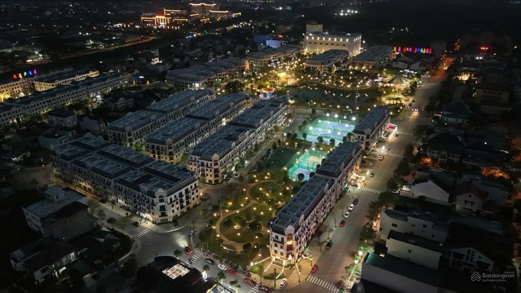 Mặt tiền đại cồ việt  vị trí hiếm kinh doanh gần vincom đông hà