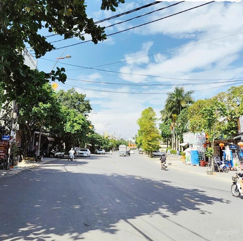 Bán nhà 2 tầng nở hậu cực đẹp đường trần hưng đạo