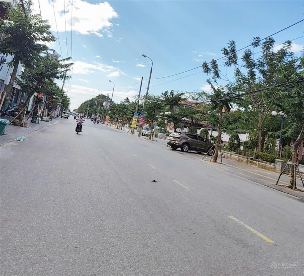 Mặt tiền lê lợi gần ngã tư giao lê thánh tông  nam đông hà