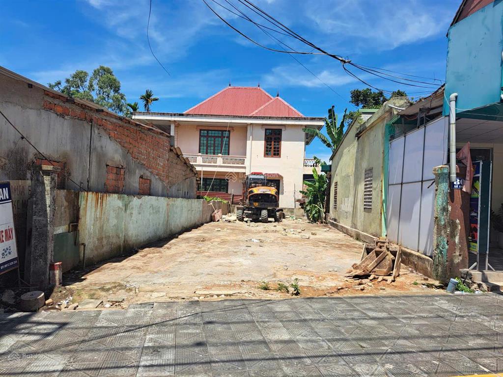 Mặt tiền lê lợi gần ngã tư giao lê thánh tông  nam đông hà