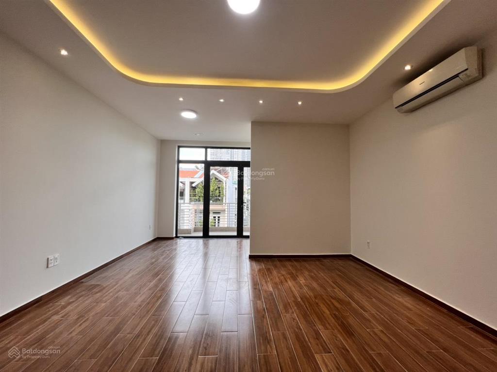 Cho thuê np mặt tiền nguyễn thị thập 30m, 100m2, 85 triệu ở khu đô thị him lam kênh tẻ, q7