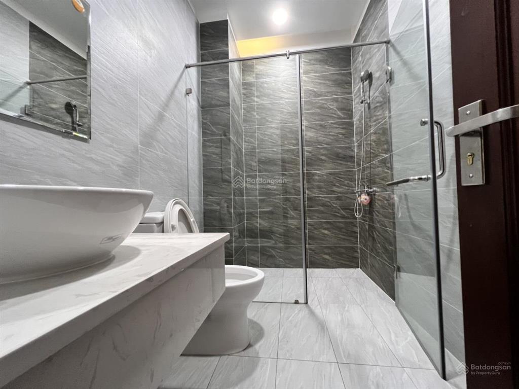 Cho thuê np mặt tiền nguyễn thị thập 30m, 100m2, 85 triệu ở khu đô thị him lam kênh tẻ, q7