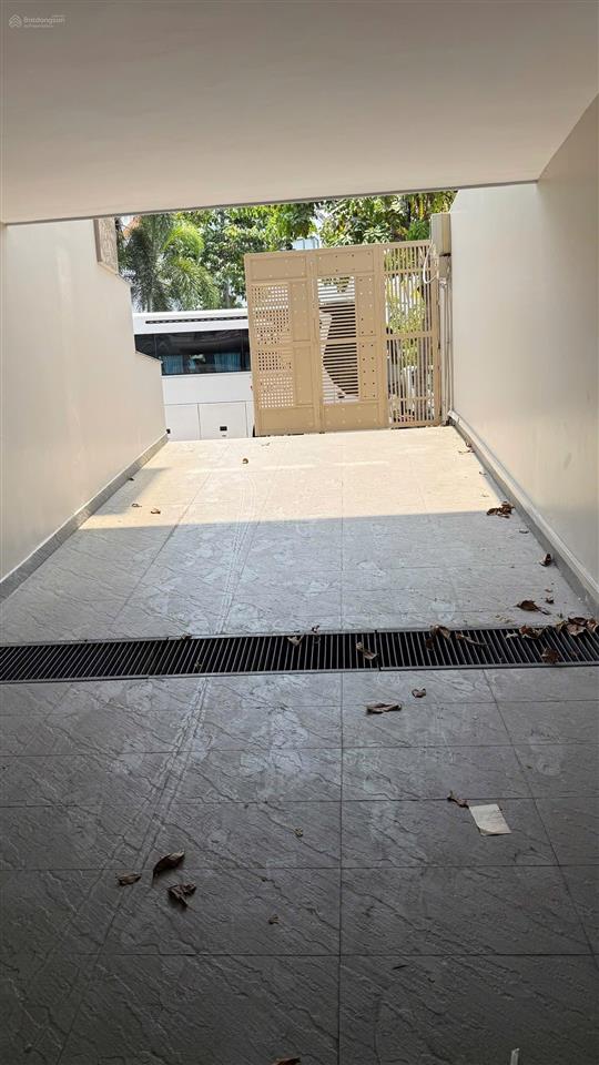 Cần cho thuê biệt thự him lam kênh tẻ, có thang máy, làm văn phòng. giá 90 triệu