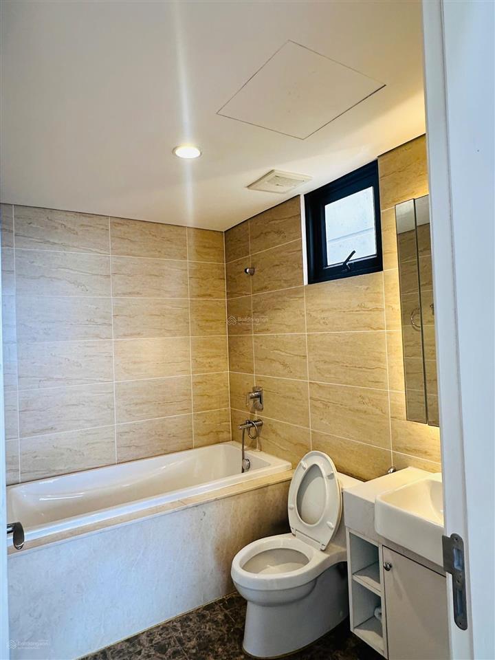 Bán căn hộ chung cư vinhomes d'capitale, 14 tỷ, 101 m2, 3pn, 2wc, đầy đủ nội thất tại hà nội