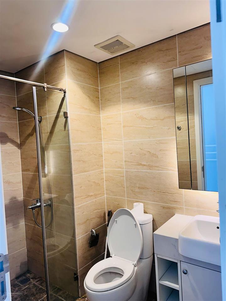 Bán căn hộ chung cư vinhomes d'capitale, 14 tỷ, 101 m2, 3pn, 2wc, đầy đủ nội thất tại hà nội