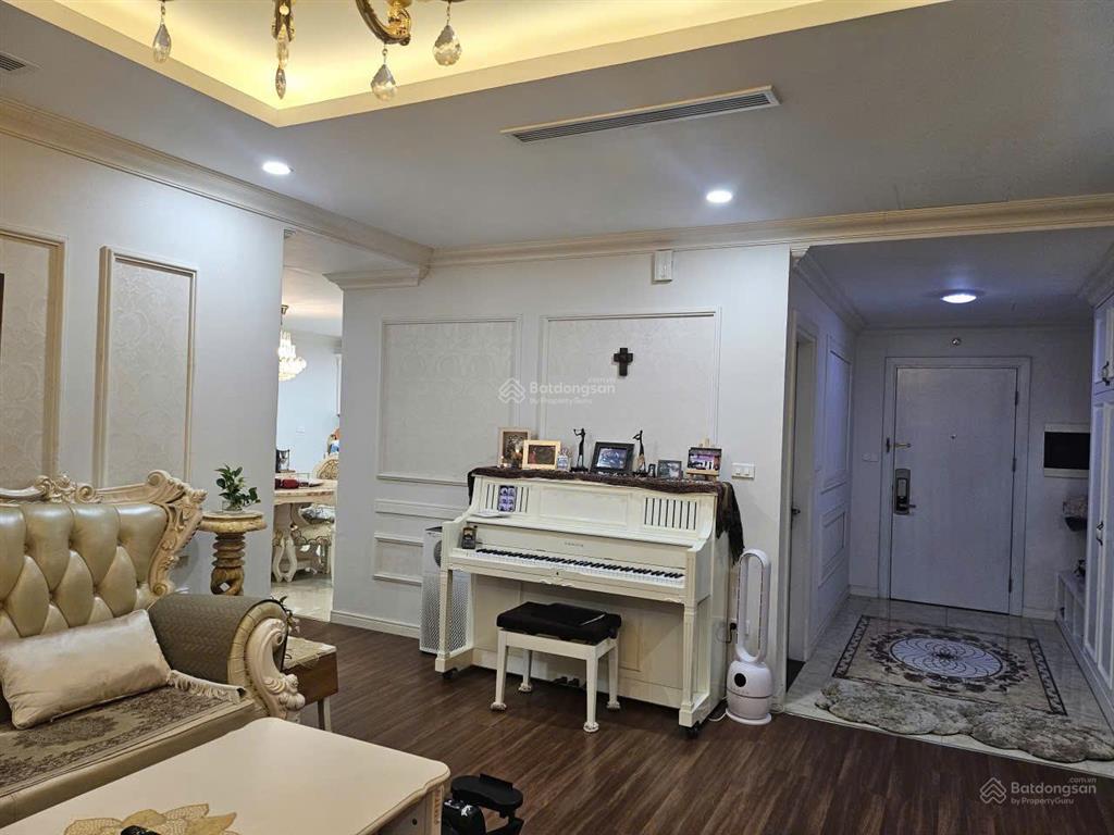 Bán căn hộ 3pn goldmark city, view đẹp, giá cực chất 13,5 tỷ, 161 m2 tại hồ tùng mậu, bắc từ liêm
