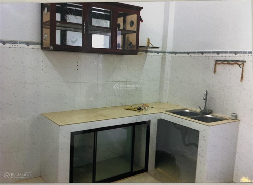 Nhà 103h/11 hoài thanh p14 q8 nhà gần đầu hẻm, an ninh, thuận tiện sinh hoạt.., cho thuê để ở,