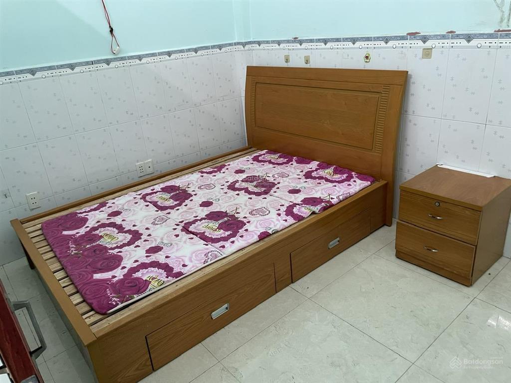 Nhà 103h/11 hoài thanh p14 q8 nhà gần đầu hẻm, an ninh, thuận tiện sinh hoạt.., cho thuê để ở,