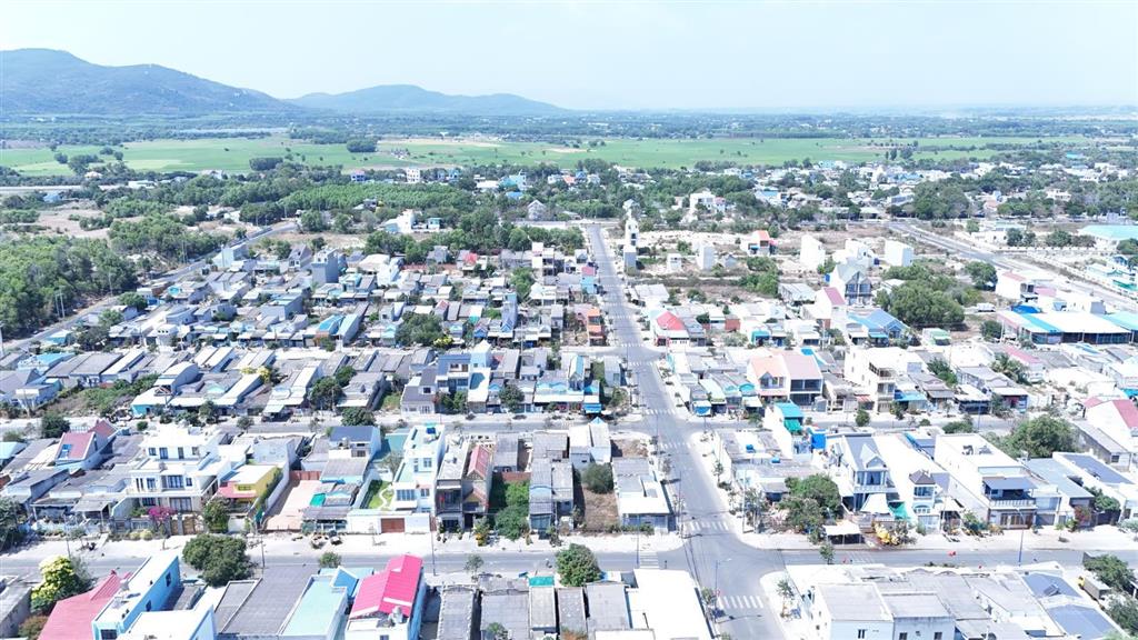 Bán gấp! duy nhất một lô đông nam, 100m2, (5x20m) full thổ cư. làm nghỉ dưỡng, homestay siêu đẹp