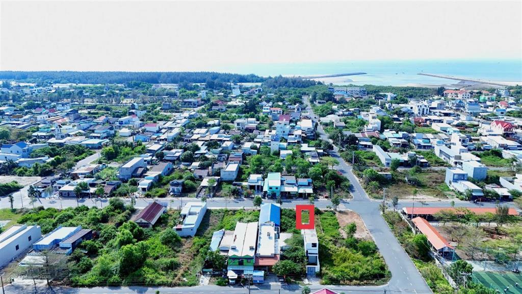 Siêu vị trí duy nhất 1 lô đông nam, trục đường cấp 2. kinh doanh, buôn bán  nghỉ dưỡng  giá tốt