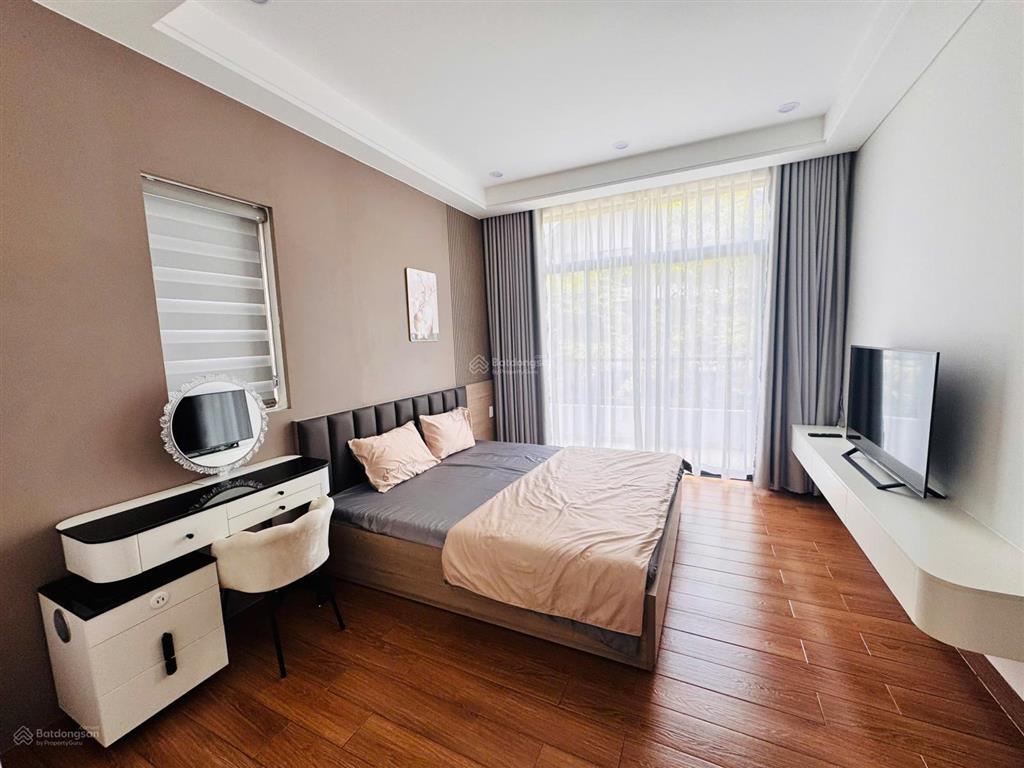 Cho thuê bt id junction 3pn  4pn giá từ 2326 tr / tháng. nhà mới decor, full nội thất cao cấp.