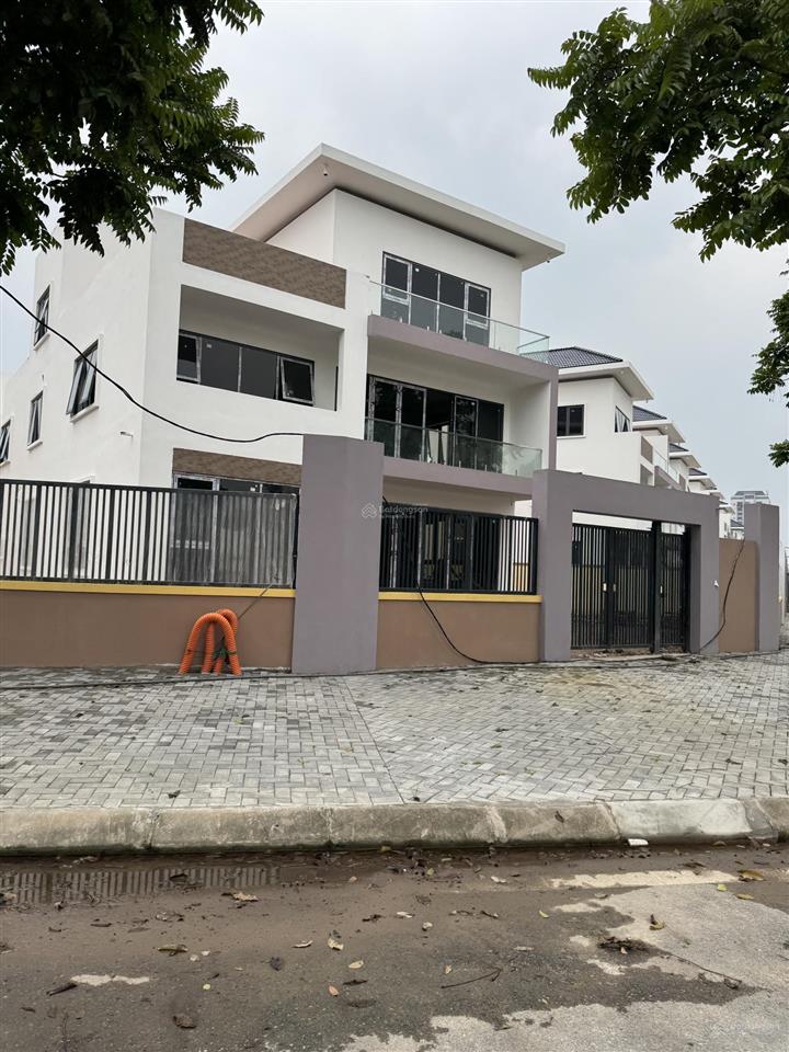 Chính chủ cho thuê biệt thự giá rẻ