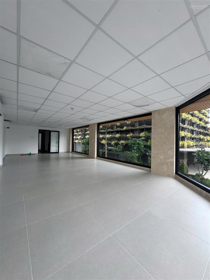 Cho thuê văn phòng dt 5x20m, hầm trệt 3 lầu dtsd 343m² mt đường lê hữu kiều  0948 888 ***