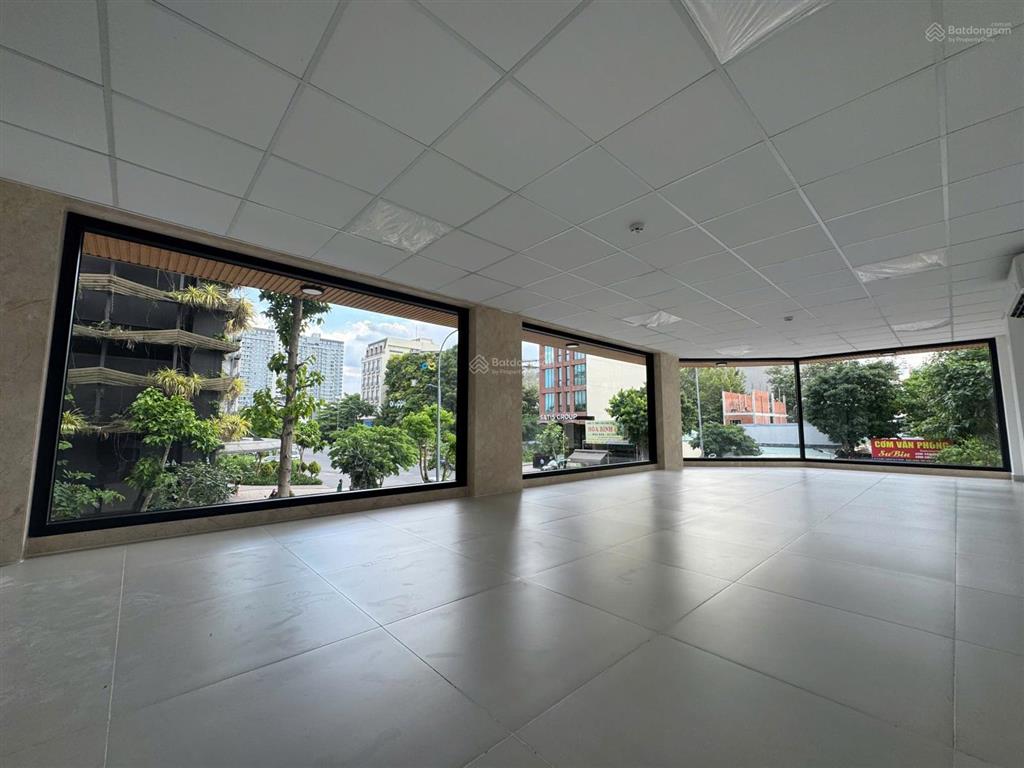Cho thuê văn phòng dt 5x20m, hầm trệt 3 lầu dtsd 343m² mt đường lê hữu kiều  0948 888 ***