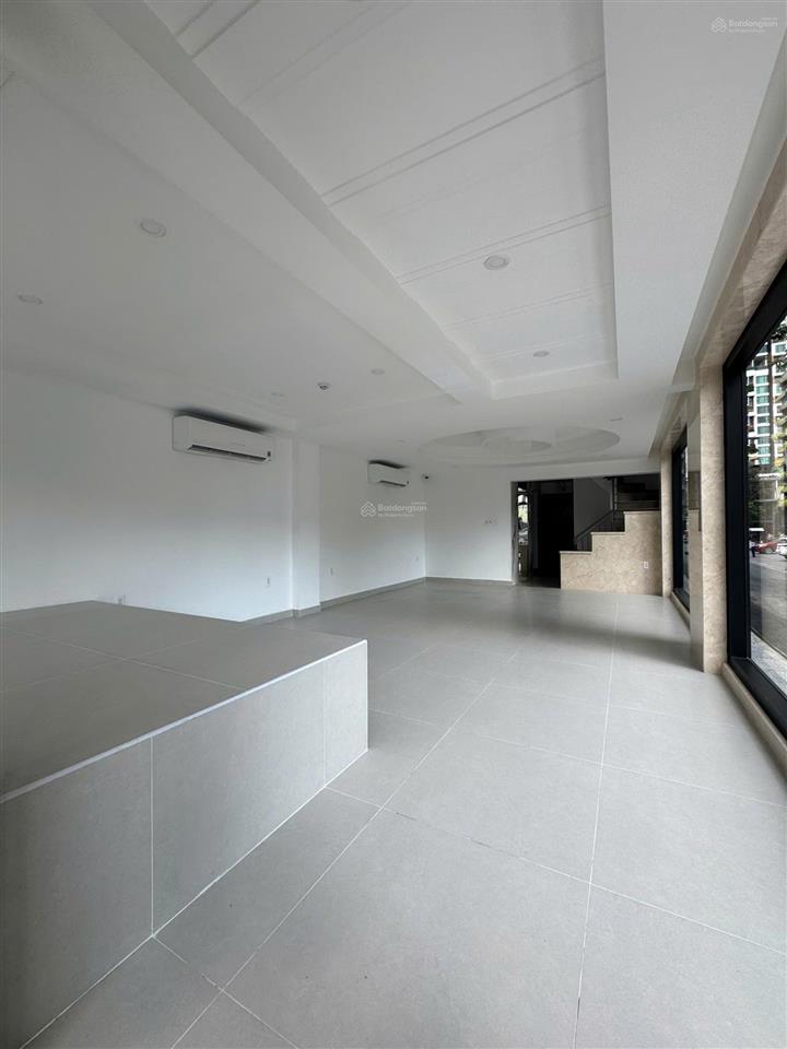 Cho thuê văn phòng dt 5x20m, hầm trệt 3 lầu dtsd 343m² mt đường lê hữu kiều  0948 888 ***