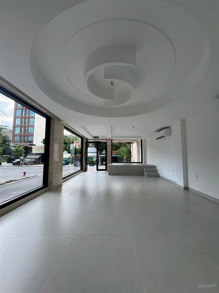 Cho thuê văn phòng dt 5x20m, hầm trệt 3 lầu dtsd 343m² mt đường lê hữu kiều  0948 888 ***