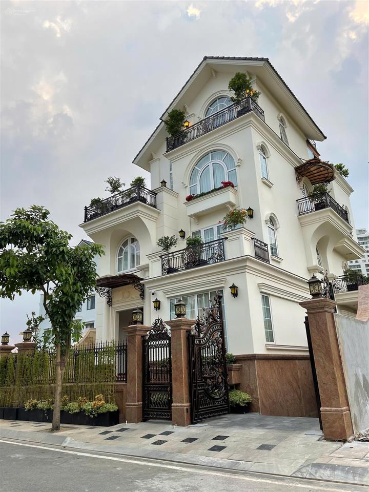 Bán nền bt (14x20m) dtsd 572m2 giá 260tr/m2 thương lượng sg mystery villa quận 2  0948 888 ***