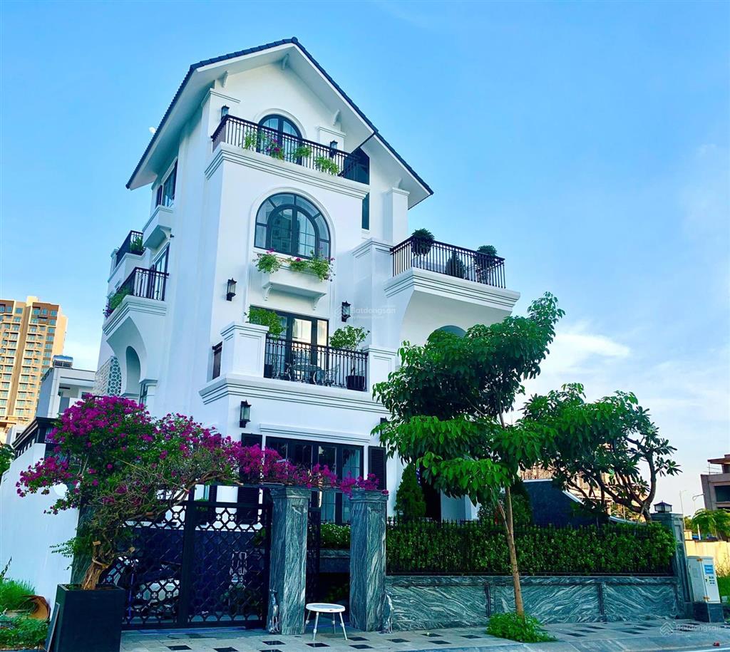 Bán nền bt (14x20m) dtsd 572m2 giá 260tr/m2 thương lượng sg mystery villa quận 2  0948 888 ***