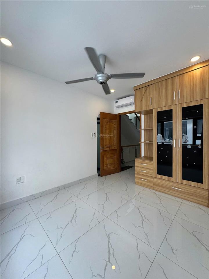 Bán np 5x20m giá 30.5 tỷ tl thạnh mỹ lợi  quận 2 sài gòn mystery villas  0948 888 ***