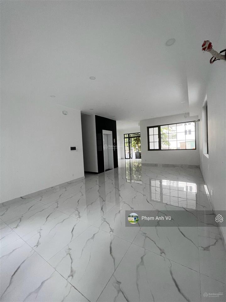 Bán nhà phố (9x18m) hướng đông nam, 39 tỷ tl, quận 2  saigon mystery villas  0948 888 ***