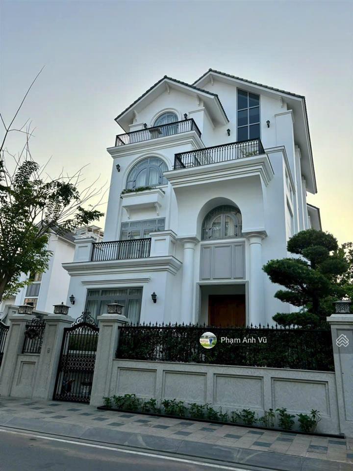 Cho thuê biệt thự full nội thất 280m2/dtsd 600m2, hầm 4 tầng giá 150tr/tháng  0948 888 ***