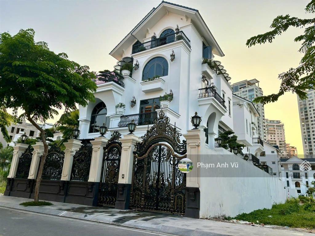Cho thuê biệt thự full nội thất 280m2/dtsd 600m2, hầm 4 tầng giá 150tr/tháng  0948 888 ***