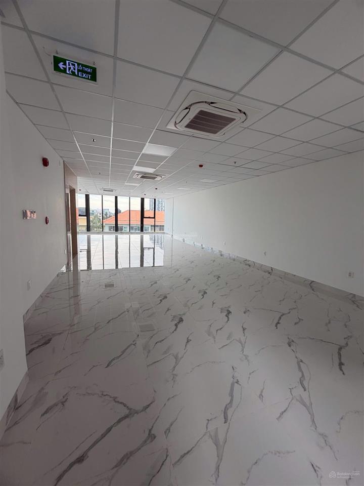 Cho thuê văn phòng trương văn bang 8x20m  7 tầng  pccc giá 230 triệu/tháng  0948 888 ***