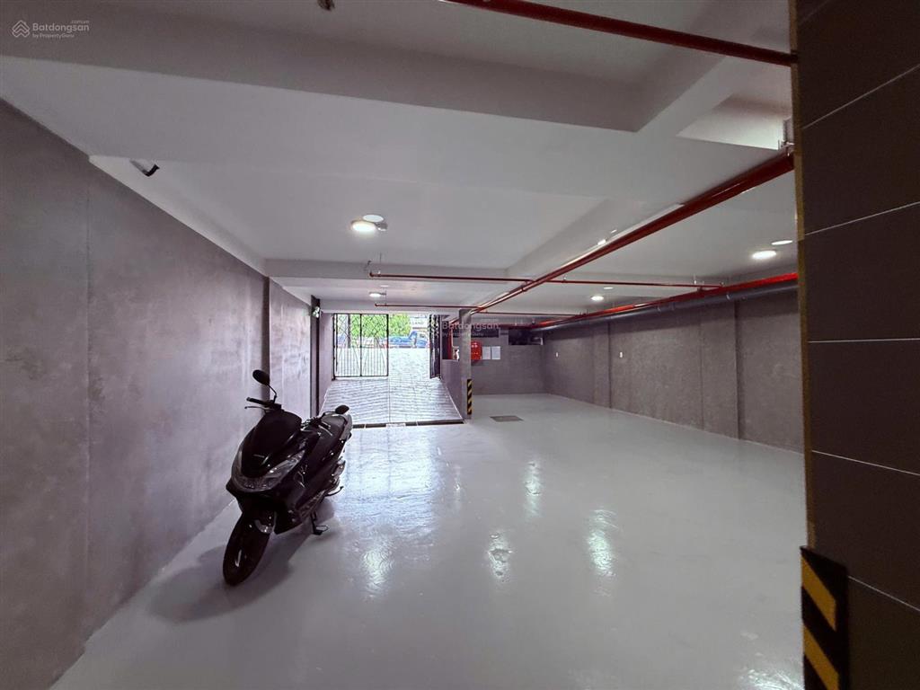 Cho thuê văn phòng trương văn bang 8x20m  7 tầng  pccc giá 230 triệu/tháng  0948 888 ***