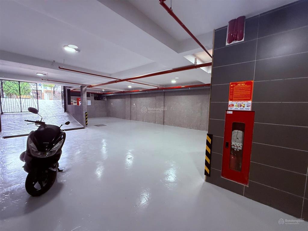 Cho thuê văn phòng trương văn bang 8x20m  7 tầng  pccc giá 230 triệu/tháng  0948 888 ***