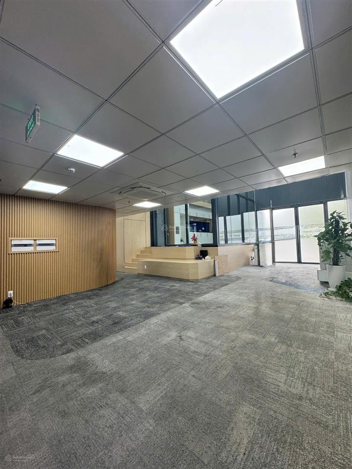 Cho thuê vp mt trương văn bang 8x20m  7 tầng  pccc giá 250 triệu/tháng  0948 888 ***