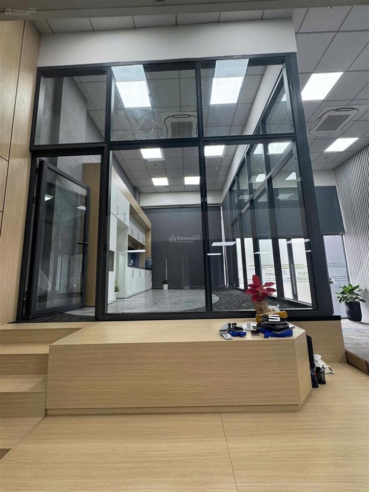 Cho thuê vp mt trương văn bang 8x20m  7 tầng  pccc giá 250 triệu/tháng  0948 888 ***