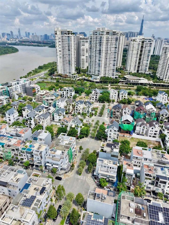 Bán căn nhà phố 10x20m dtsd 515m2 view công viên giá 70 tỷ tl / sg mystery q2  0948 888 ***