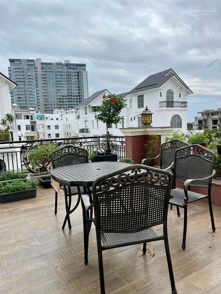 Bán căn nhà phố 10x20m dtsd 515m2 view công viên giá 70 tỷ tl / sg mystery q2  0948 888 ***