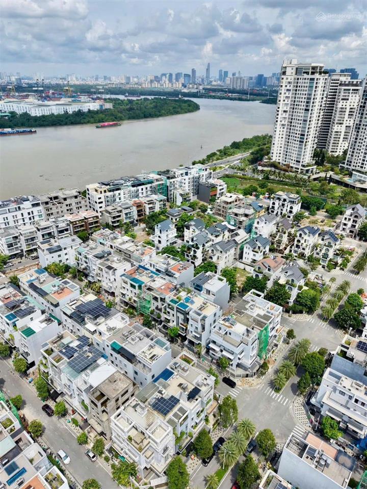 Bán lô nhà phố 7x20m cn 140m2, giá 250tr/m2 view công viên sg mystery villa q2  0948 888 ***