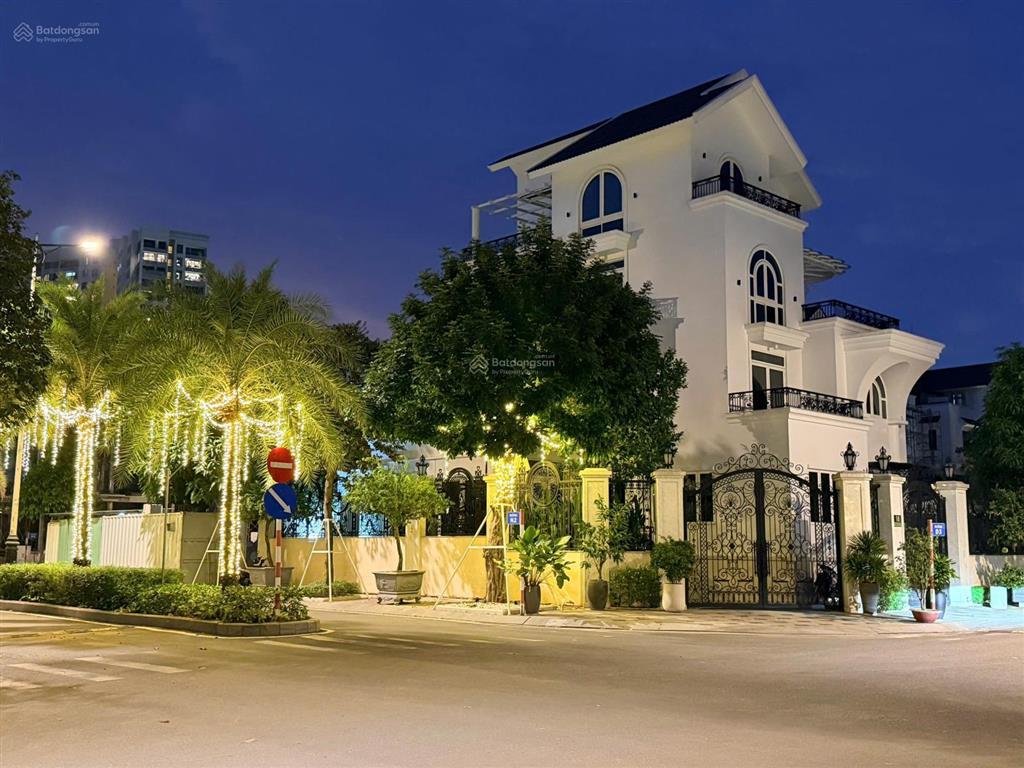 Bán lô nhà phố 7x20m cn 140m2, giá 250tr/m2 view công viên sg mystery villa q2  0948 888 ***