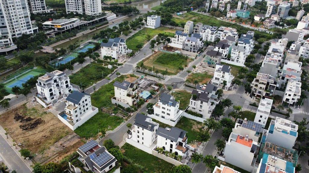 Bán lô nhà phố 7x20m cn 140m2, giá 250tr/m2 view công viên sg mystery villa q2  0948 888 ***