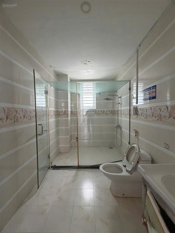 Cho thuê vp 8x20m/100tr/th, hầm 4 tầng mt trương văn bang thang máy, máy lạnh,  0948 888 ***