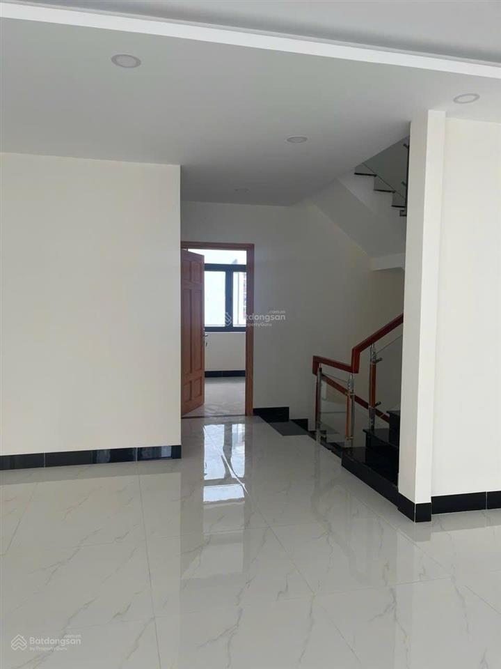 Cho thuê văn phòng 50tr/tháng 7x18m hầm, 4 tầng quận 2  0948 888 ***