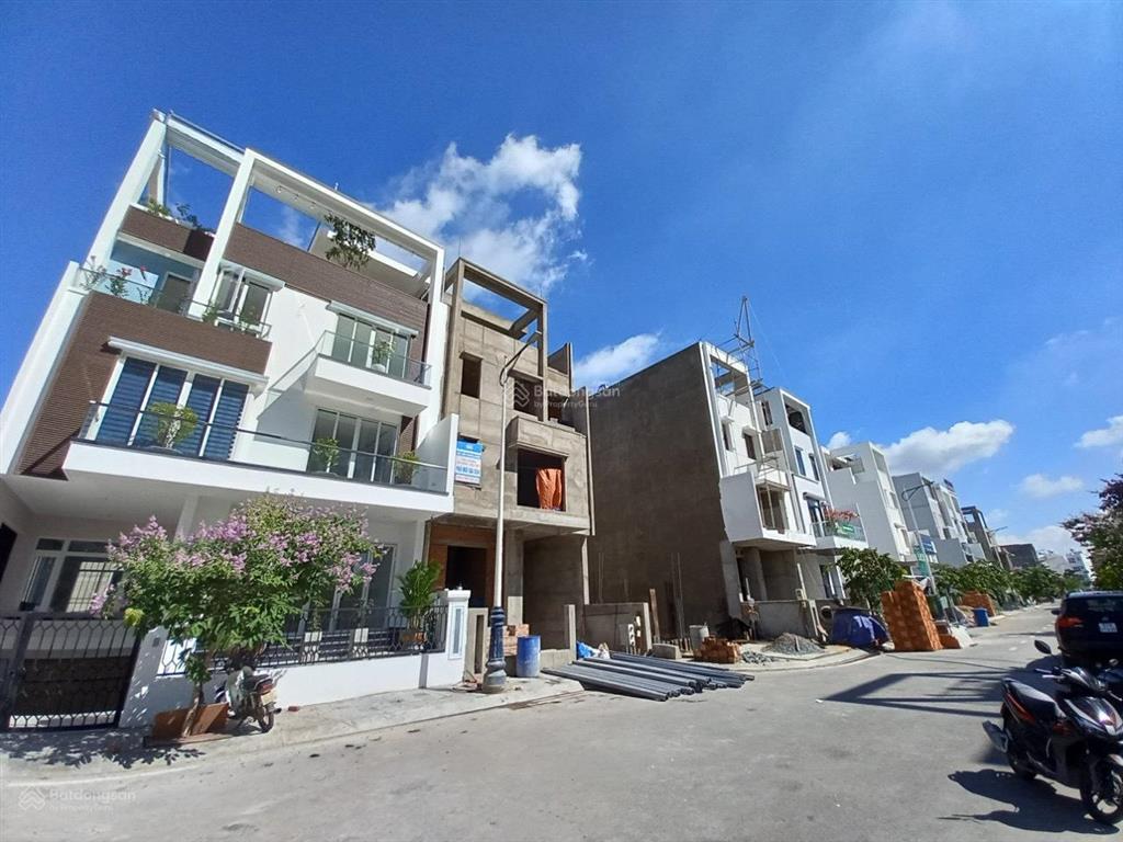 Chủ bán nhanh lô 7x16m giá 261 tr/m2 giá 29 tỷ thương lượng saigon mystery villas.  0948 888 ***