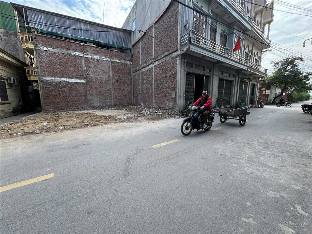 Bán đất kinh doanh đồng kỵ 3 ô tô giá hơn 3 tỷ 0363 664 ***