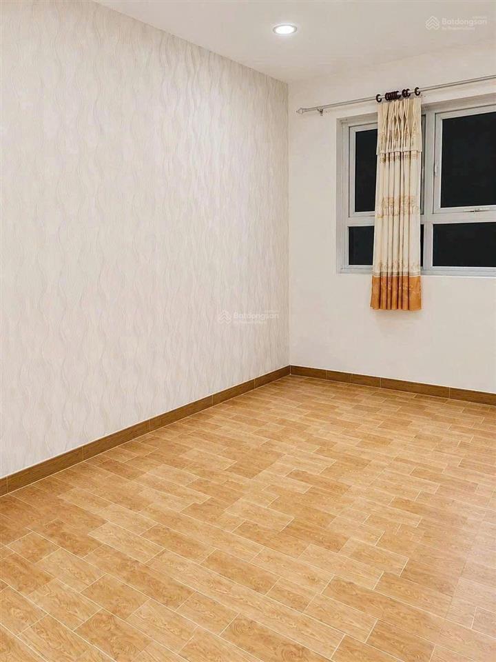 Bán chung cư 8x đầm sen diện tích 45m, 1pn, 1wc, giá 2,3 tỷ  sổ hồng rồi