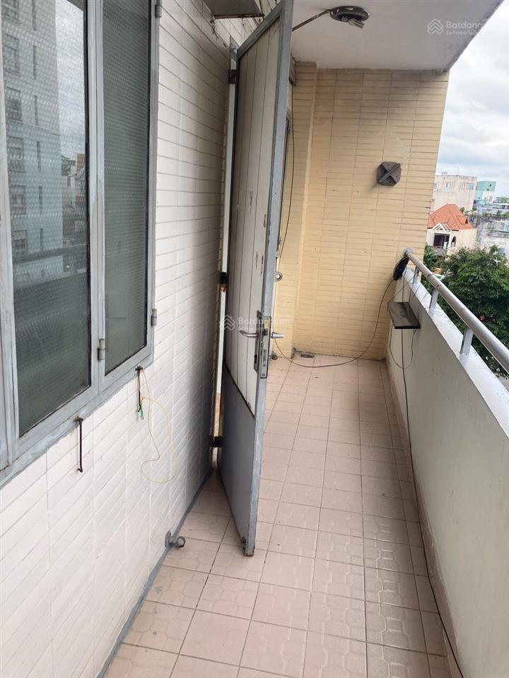 Bán chung cư bàu cát 2 thang bộ  diện tích 47m², 2pn giá bán 2,55 tỷ, sổ hồng riêng