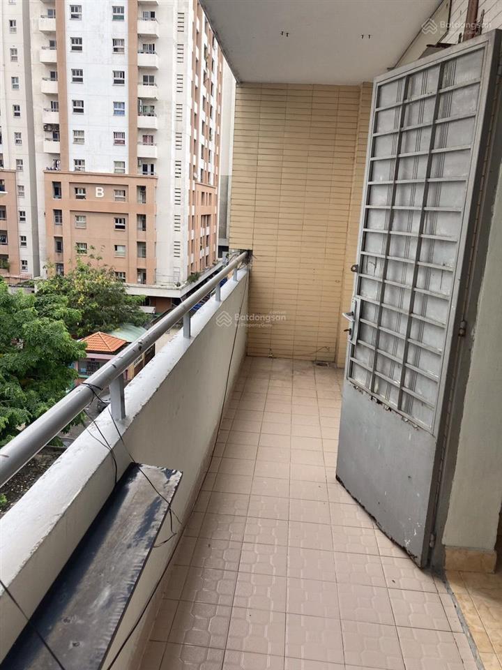 Bán chung cư bàu cát 2 thang bộ  diện tích 47m², 2pn giá bán 2,55 tỷ, sổ hồng riêng
