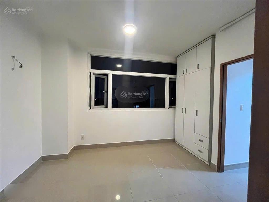 Bán chung cư hoàng kim thế gia diện tích 80m 3pn sổ hồng rồi  giá 3,7 tỷ