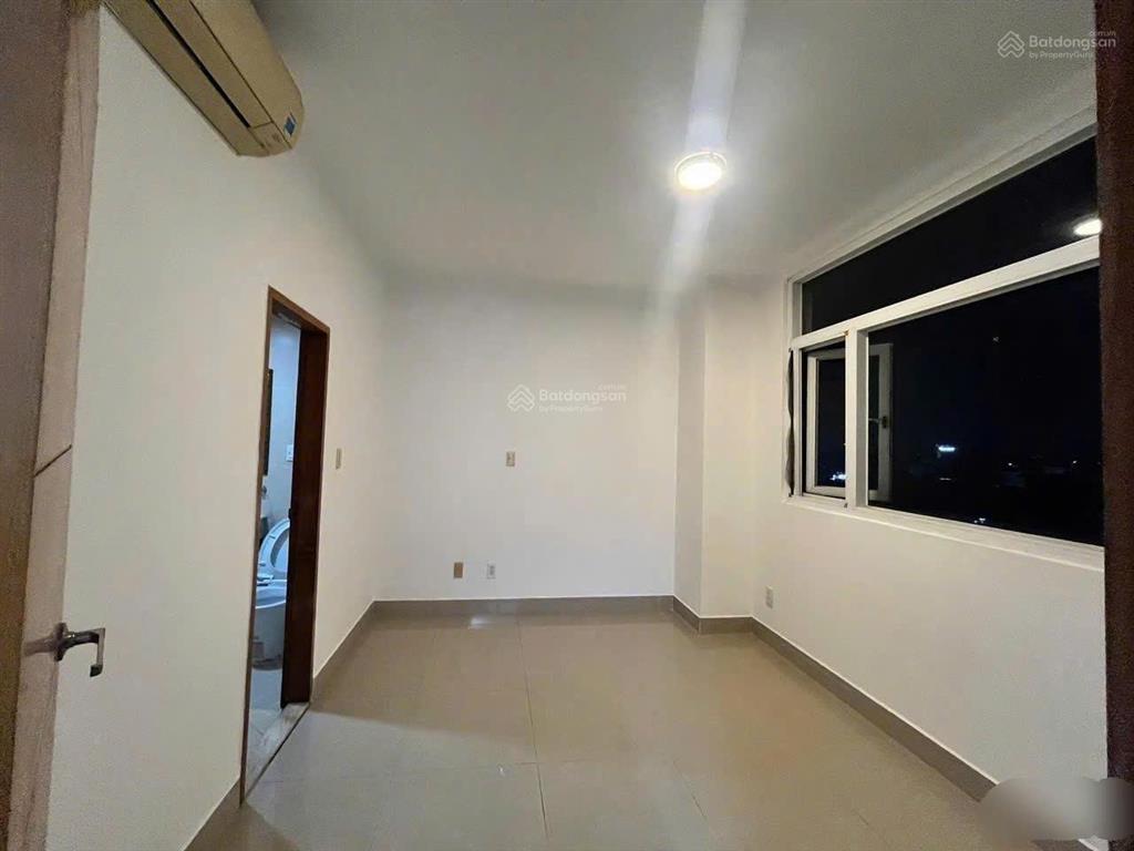 Bán chung cư hoàng kim thế gia diện tích 80m 3pn sổ hồng rồi  giá 3,7 tỷ