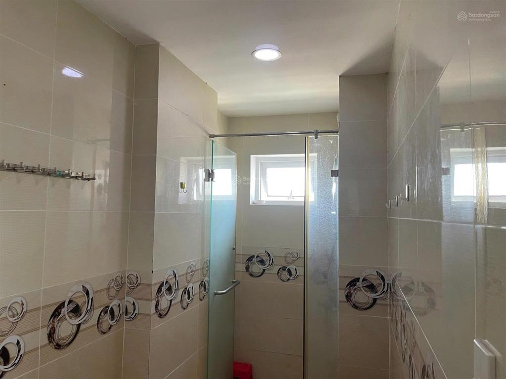 Cần bán chung cư oriental plaza diện tích 78m2, 2pn  sổ hồng riêng, giá tốt 4,3 tỷ