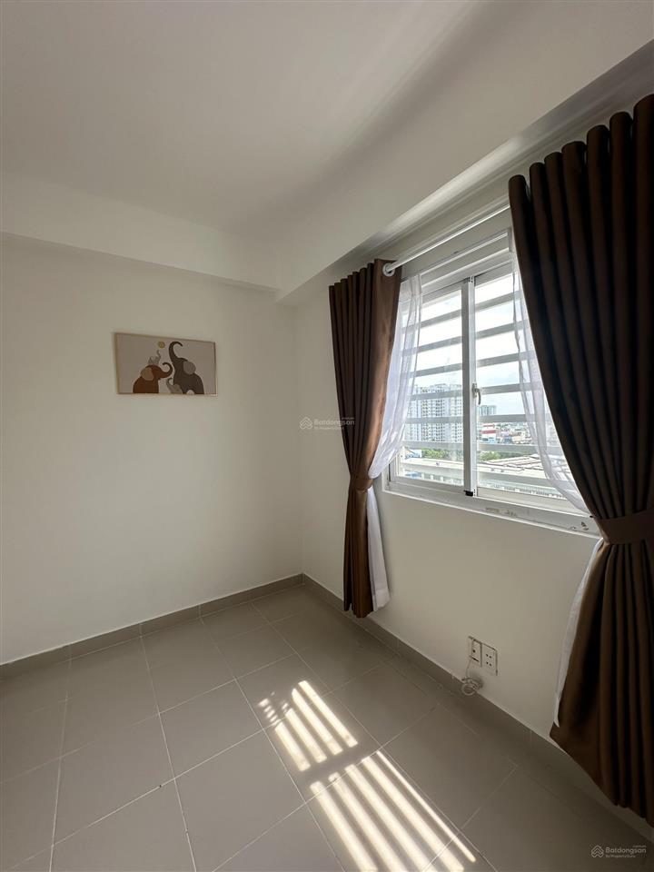 Cần bán chung cư lotus garden diện tích 70m², 3pn  sổ hồng rồi, giá 3,9 tỷ