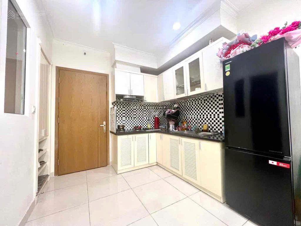 Cần bán chung cư phúc yên 3 diện tích 50m2, 2pn  sổ hồng rồi, giá 3 tỷ